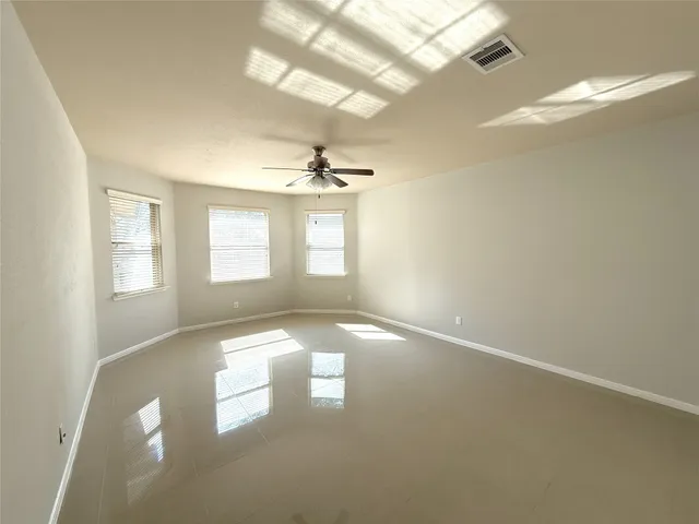 a view of an entryway and livingroom
