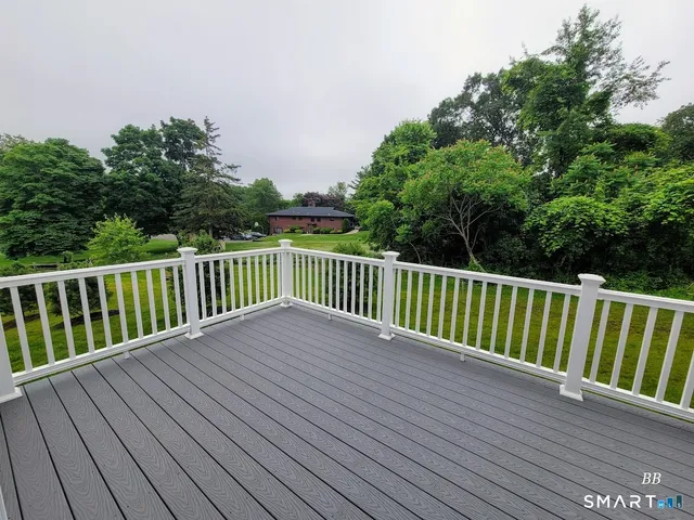 $575,000 | 20 Lombard Cir Haven, Unit 7, North Haven, CT 06473