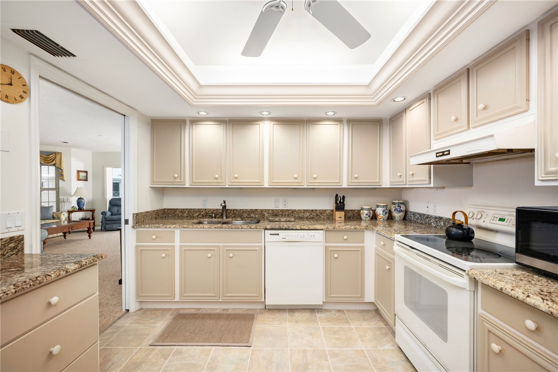 1150 Reef Road, Unit B24 Vero Beach, FL 32963 - Photo 13 of 35