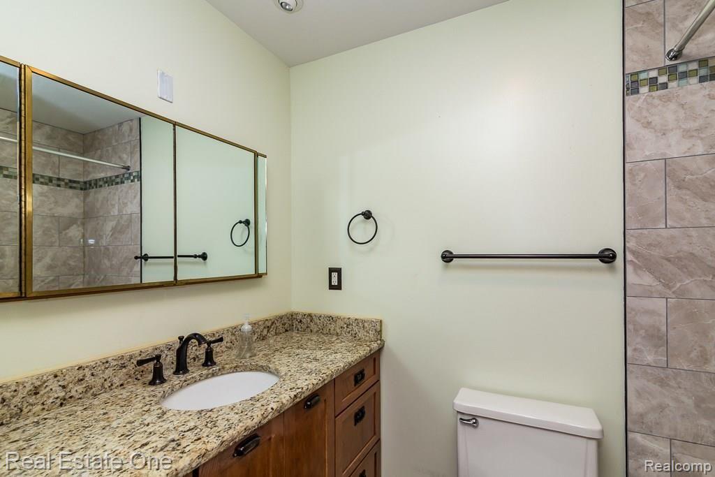 2339 North Fairview Lane Rochester, MI 48306 - Photo 16 of 26 N Fairview-W022.jpg