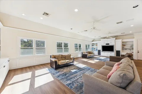 $4,995,000 | 223 Heritage Oaks Lane, Houston, TX 77024