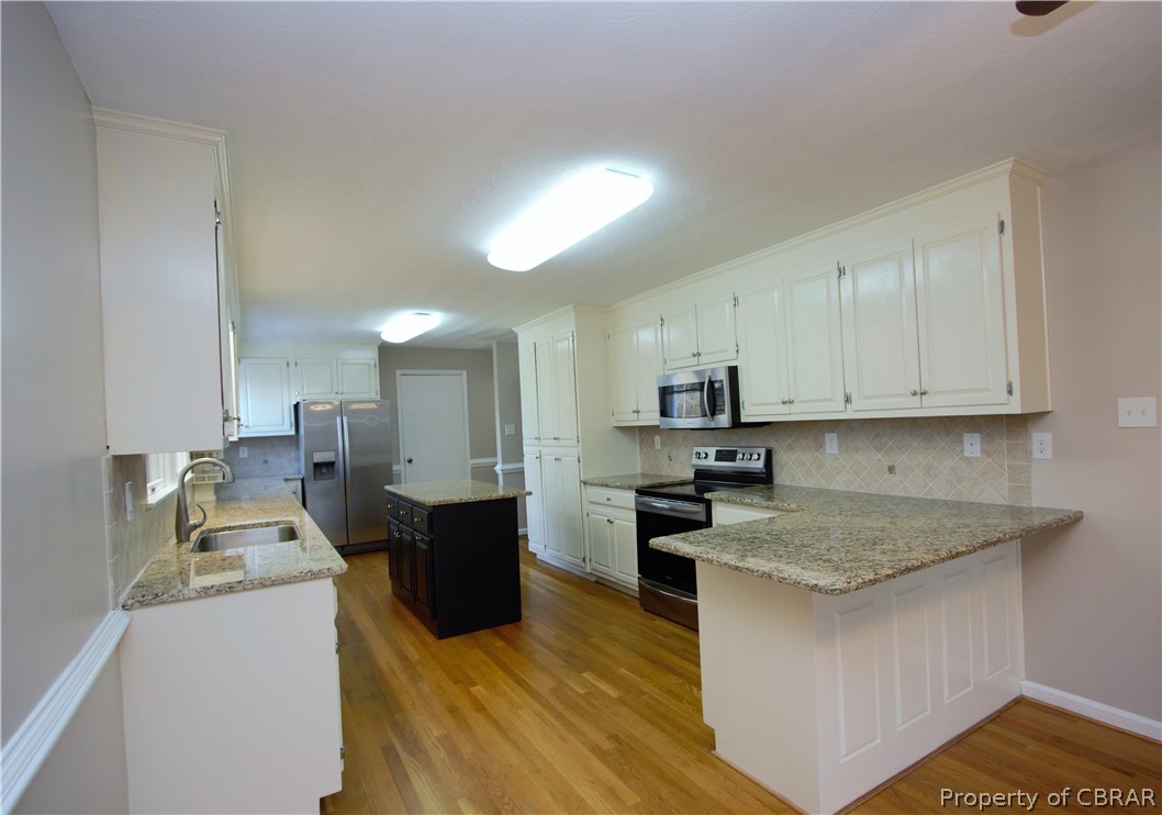 447 Hallieford Road Cobbs Creek, VA 23035 - Photo 9 of 46