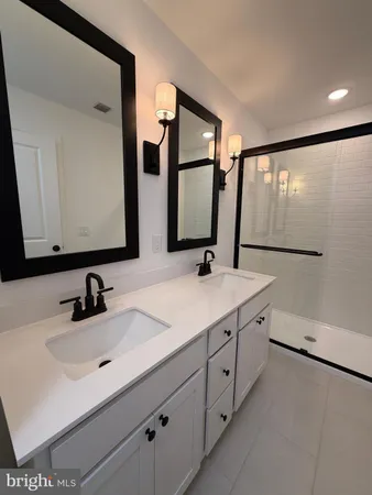 $3,250 | 46 Basswood Street, Berlin, NJ 08009