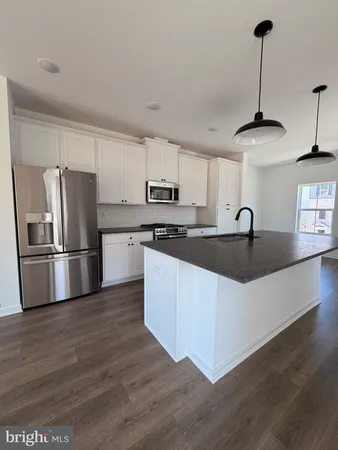 $3,250 | 46 Basswood Street, Berlin, NJ 08009