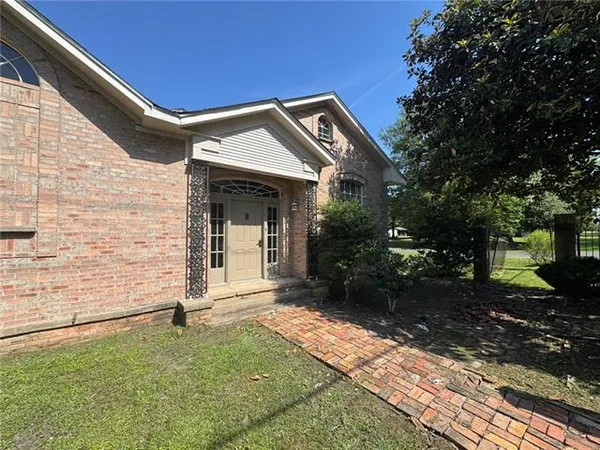 $289,000 | 2745 North 1st Street, Jena, LA 71342