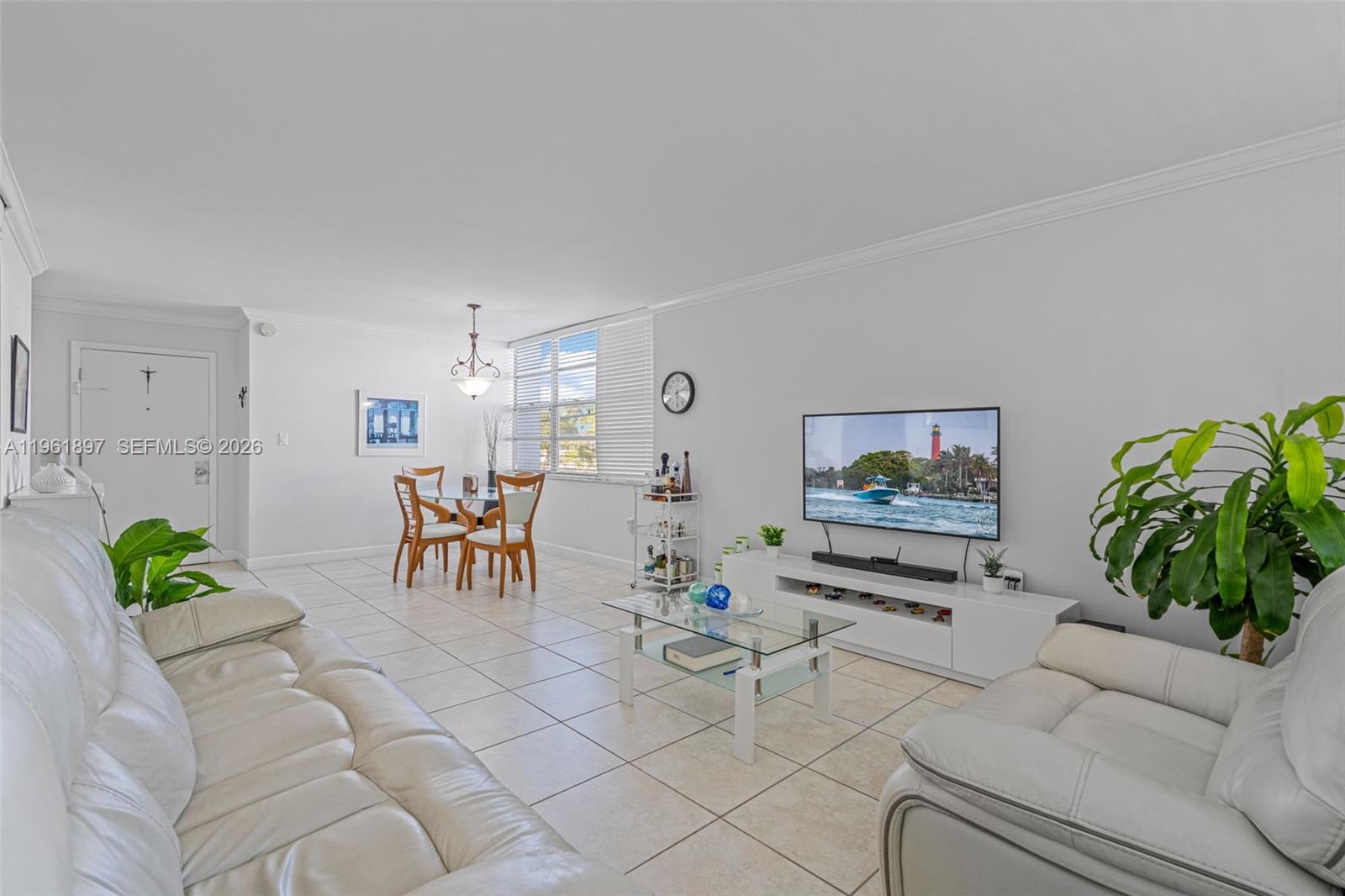 2016 Bay Drive, Unit 203 Miami Beach, FL 33141 - Photo 11 of 47