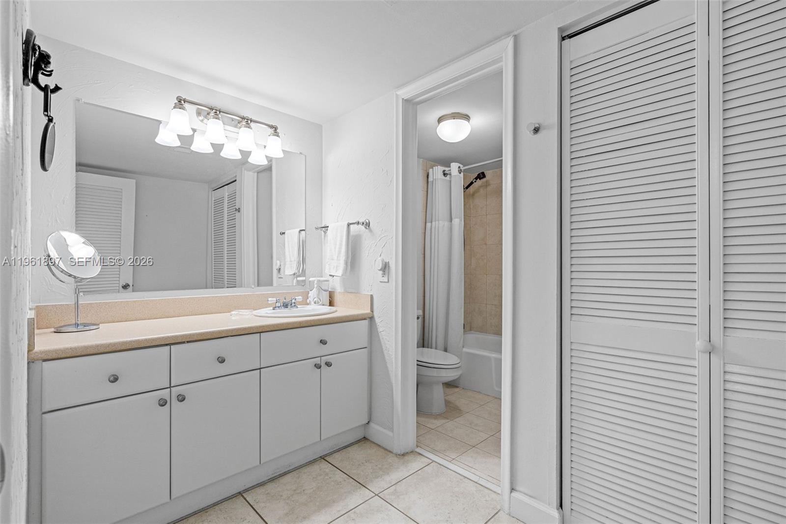 2016 Bay Drive, Unit 203 Miami Beach, FL 33141 - Photo 20 of 47