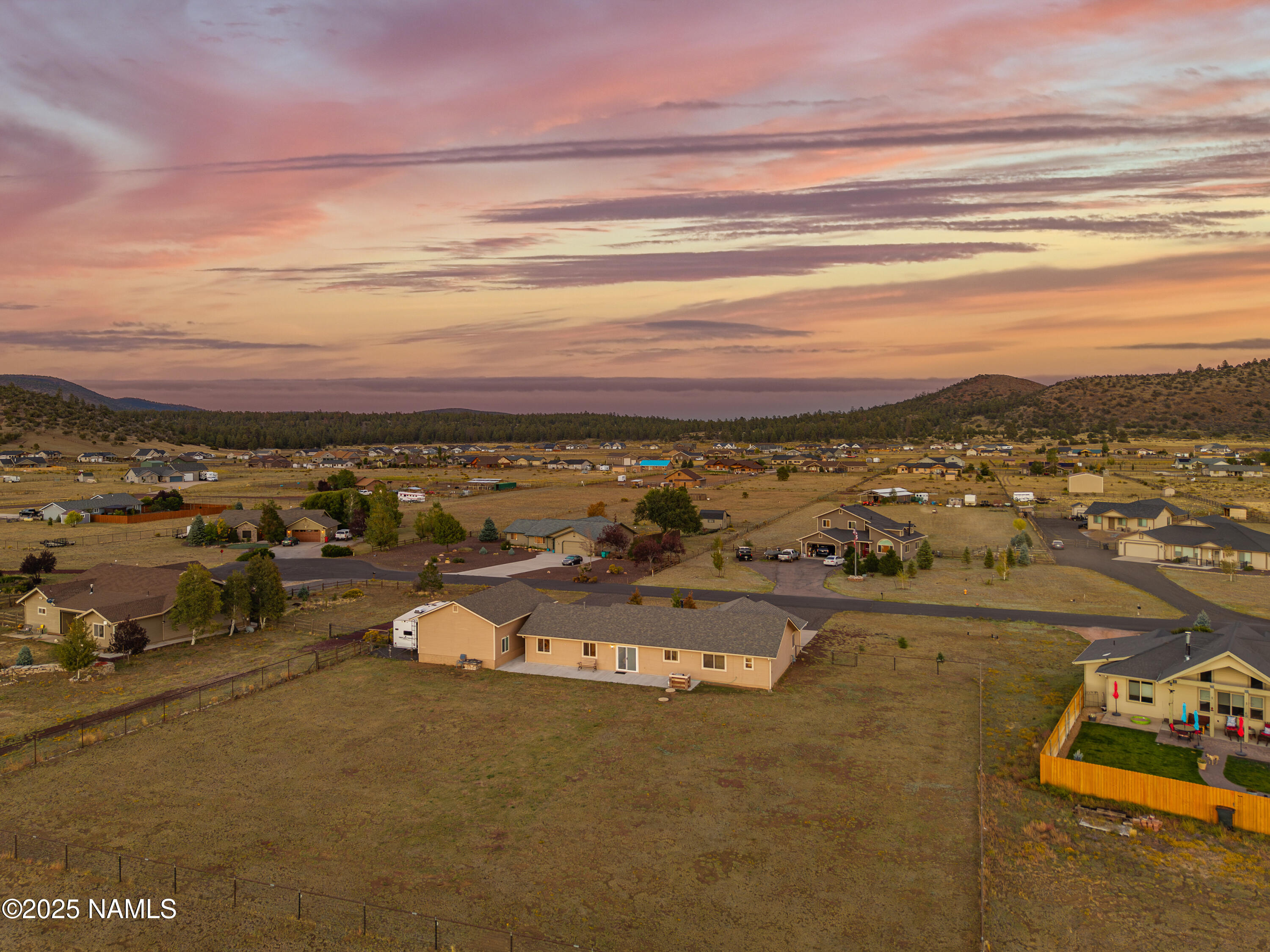 9662 North Aldrich Road Flagstaff, AZ 86004 - Photo 27 of 33 a view of a city
