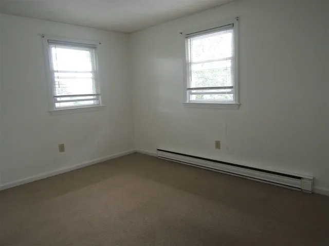 $1,300 | 234 Lowell Street, Unit 6, Manchester, NH 03104