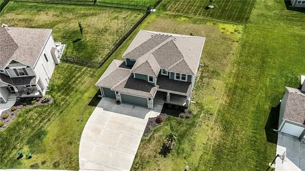 $550,000 | 11415 Orchard Drive, Kearney, MO 64060