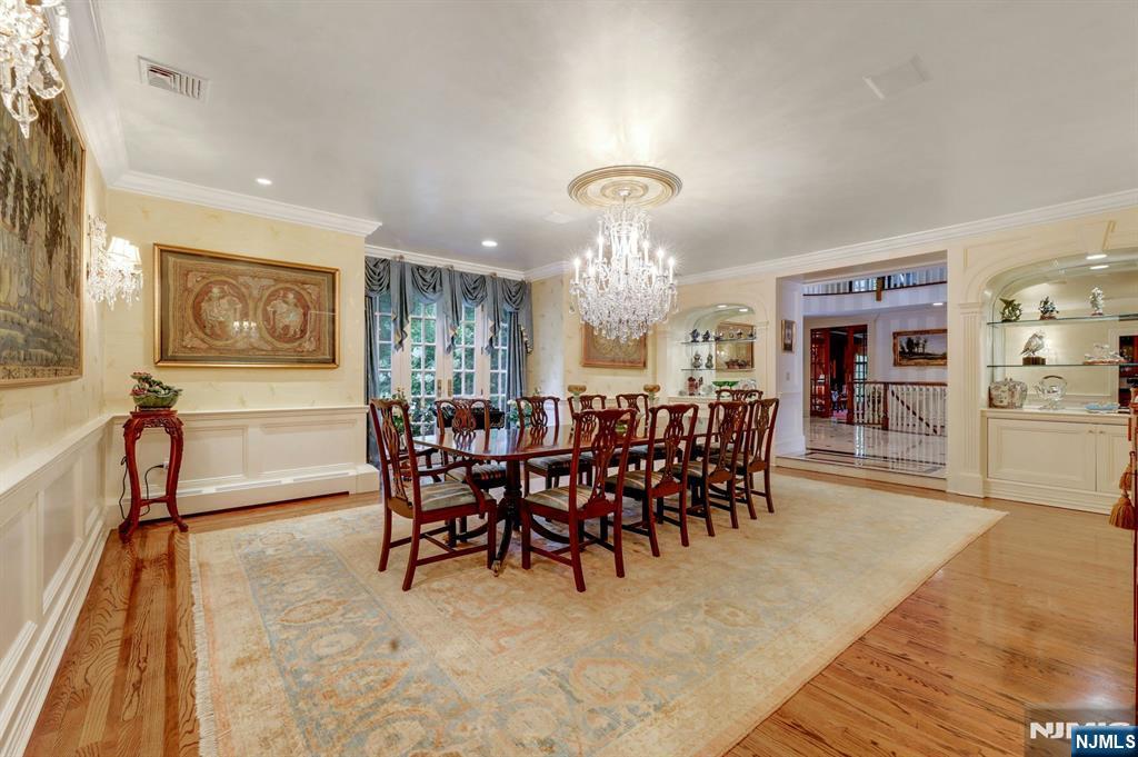 1055 High Mountain Road Franklin Lakes, NJ 07417 - Photo 11 of 24 Gallery Image 11