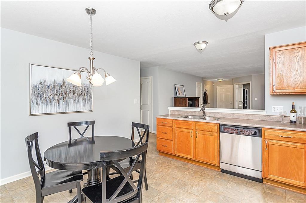 12475 Schoolhouse Road Fishers, IN 46037 - Photo 14 of 30 Gallery Image 14