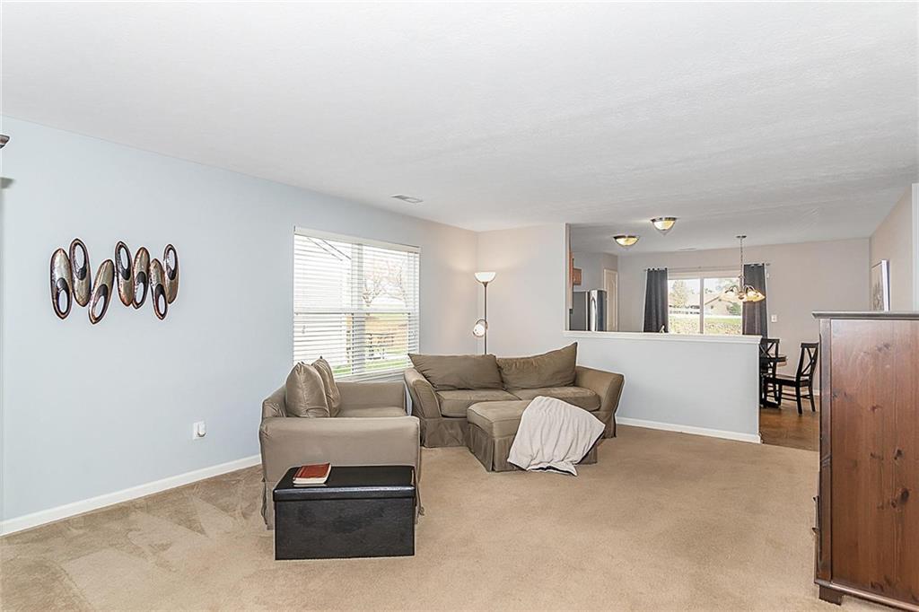 12475 Schoolhouse Road Fishers, IN 46037 - Photo 6 of 30 Gallery Image 6