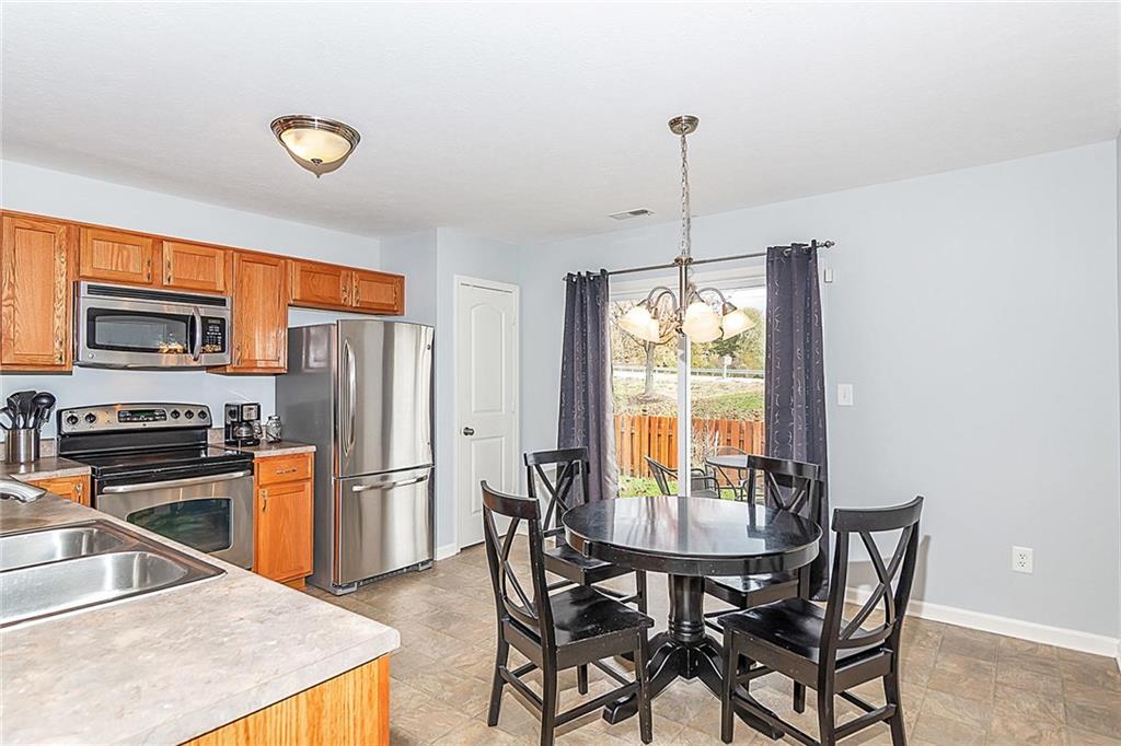 12475 Schoolhouse Road Fishers, IN 46037 - Photo 10 of 30 Gallery Image 10