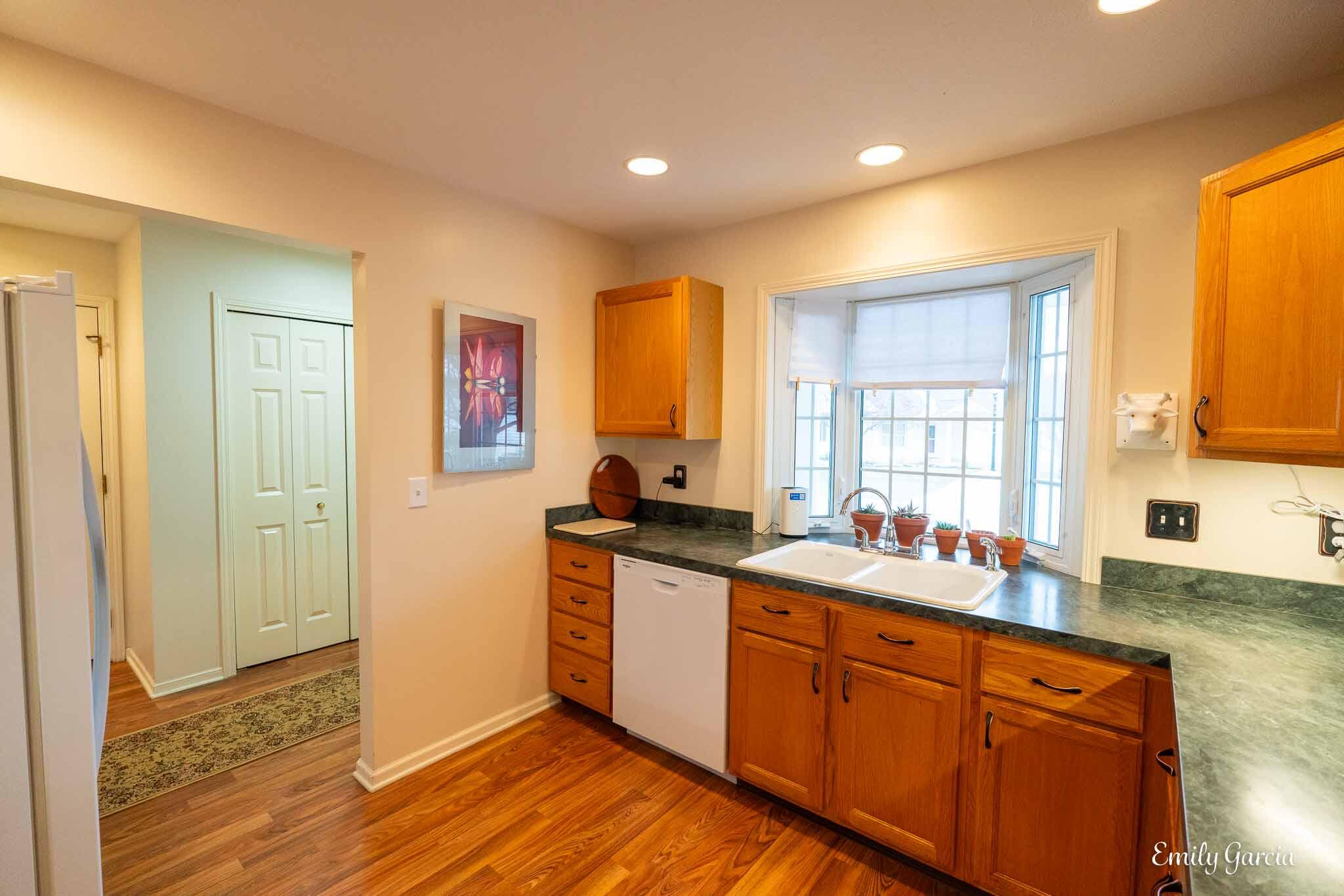 1361 East Point Ridge Holland, MI 49423 - Photo 6 of 41 1361 E Pointe Ridge-07