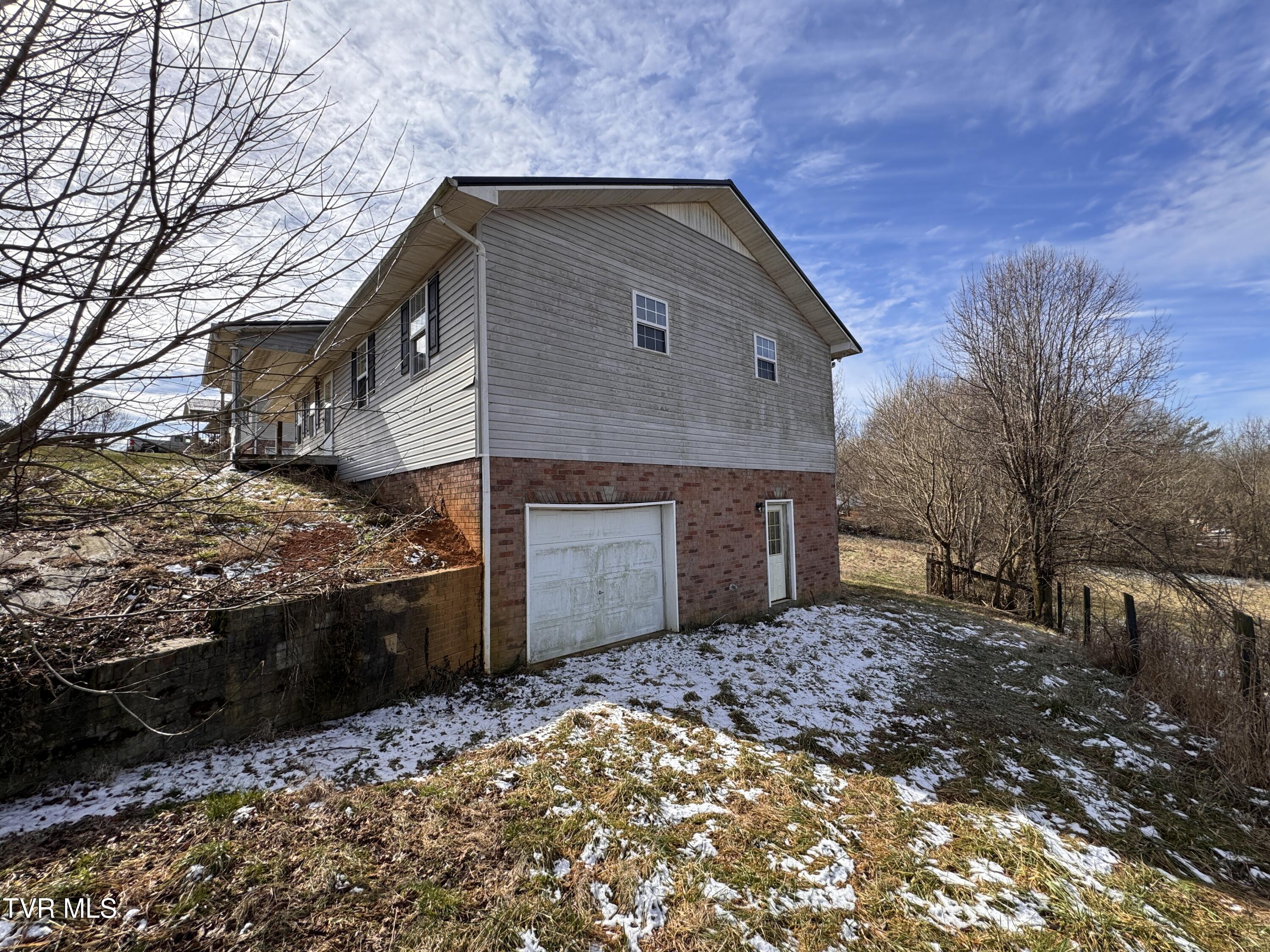 111 Miller Street Limestone, TN 37681 - Photo 3 of 38 IMG_3169