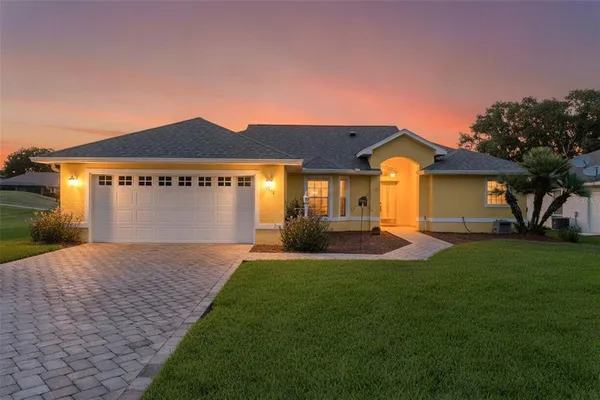 $294,500 | 11719 Southeast 176th Place Road, Summerfield, FL 34491