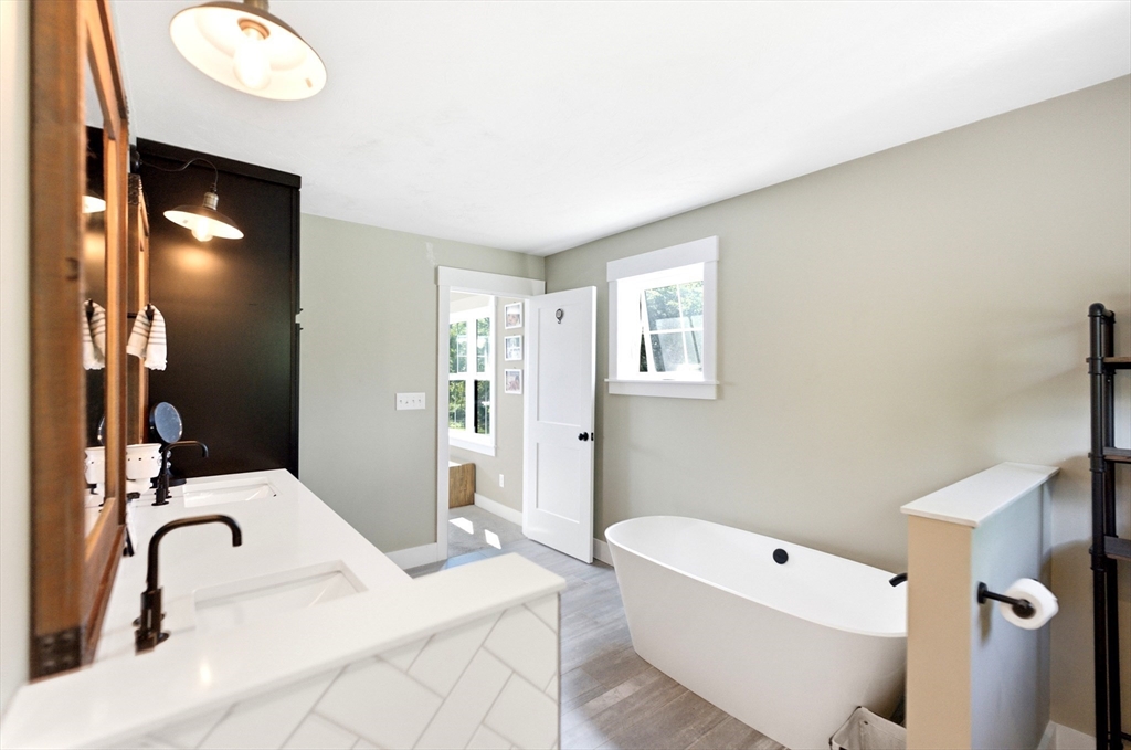 3 Trinity Circle Bridgewater, MA 02324 - Photo 28 of 42