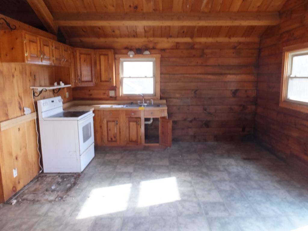 227 West Main Street Lunenburg, VT 05906 - Photo 8 of 14