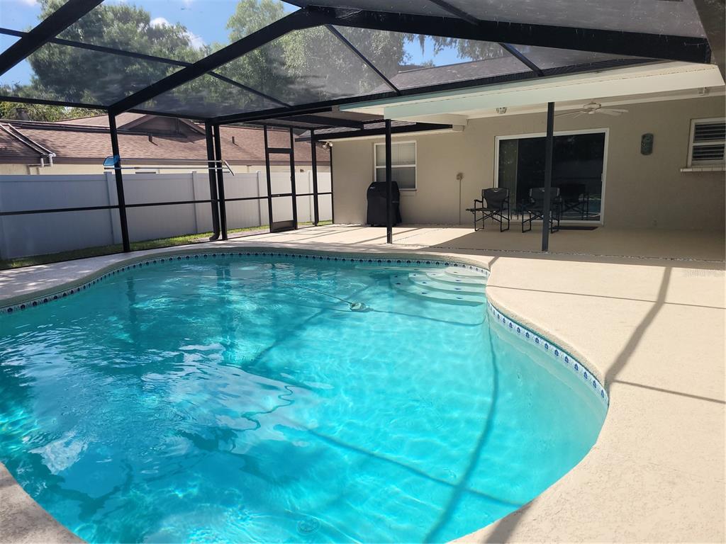 1104 Riflecrest Avenue Valrico, FL 33594 - Photo 2 of 21
