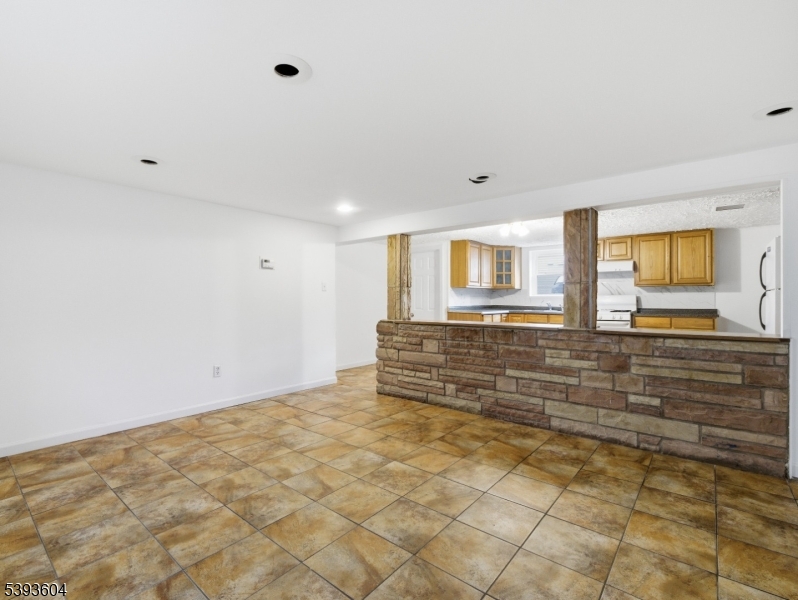 31 Massey Street Lodi, NJ 07644 - Photo 12 of 24