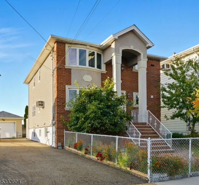 31 Massey Street Lodi, NJ 07644 - Photo 3 of 24