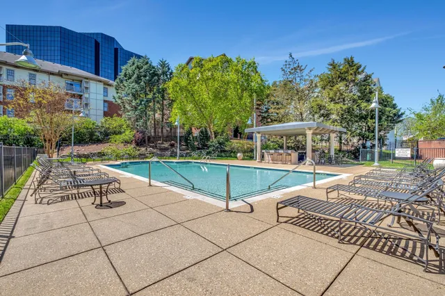 a sign that is on the wall of a building