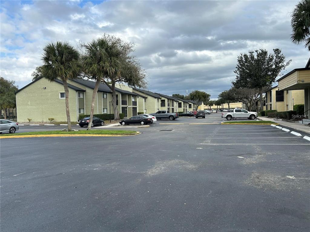 946 Lake Destiny Road, Unit D Altamonte Springs, FL 32714 - Photo 17 of 19 Gallery Image 17