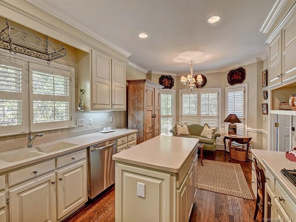 4649 Curraghmore Road Charlotte, NC 28210 - Photo 13 of 23 Gallery Image 13