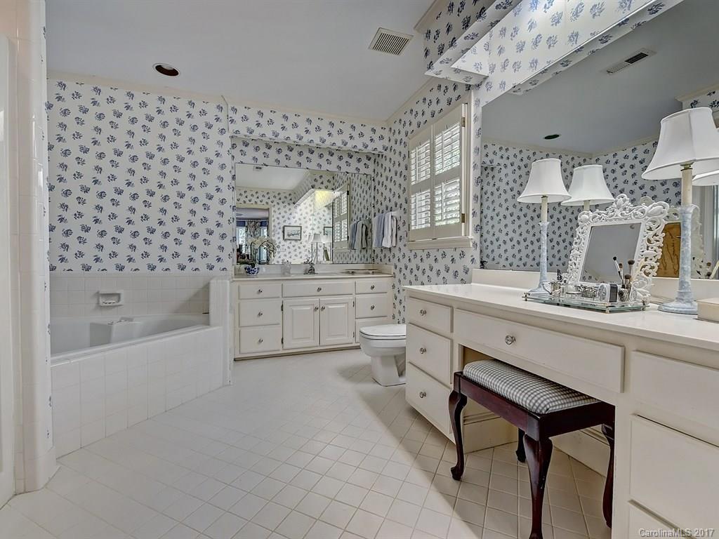 4649 Curraghmore Road Charlotte, NC 28210 - Photo 16 of 23 Gallery Image 16