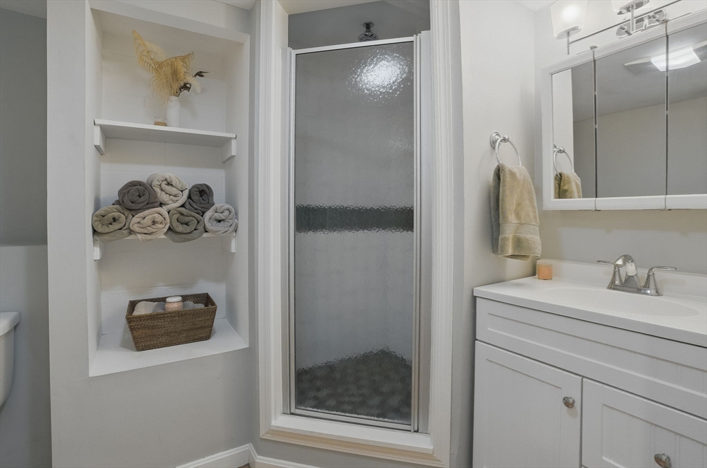 48 Pillings Pond Road Lynnfield, MA 01940 - Photo 24 of 40 Gallery Image 24