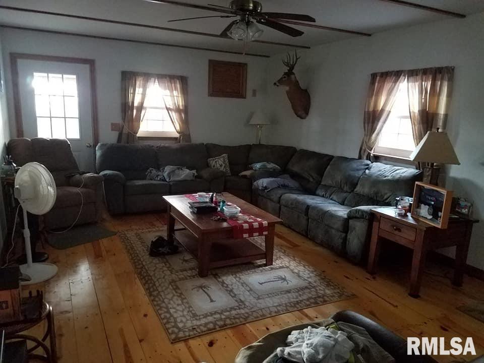 7182 Birch Road Iuka, IL 62849 - Photo 7 of 17