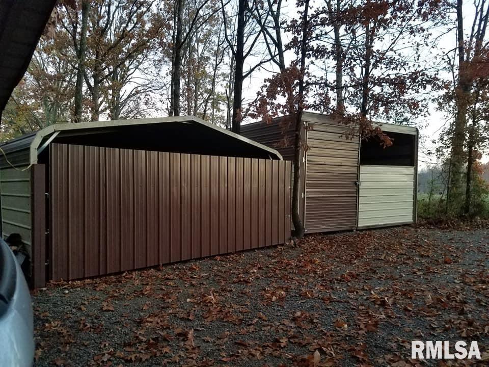 7182 Birch Road Iuka, IL 62849 - Photo 10 of 17