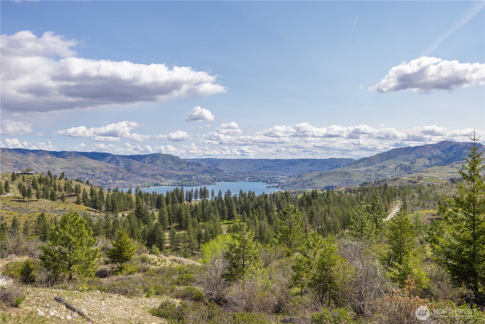 1 Bear Mountain Road Chelan, WA 98816 - Photo 16 of 40