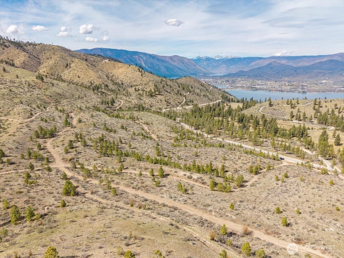 1 Bear Mountain Road Chelan, WA 98816 - Photo 29 of 40