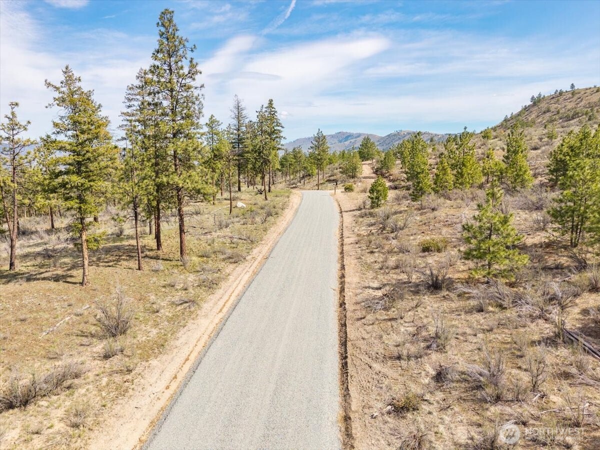 1 Bear Mountain Road Chelan, WA 98816 - Photo 38 of 40