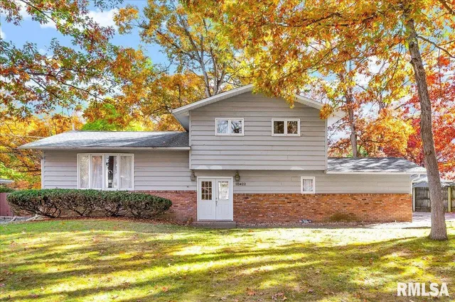 $249,900 | 10422 North North Forest Trail, Peoria, IL 61615