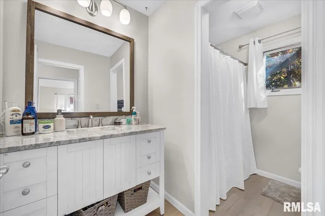 $249,900 | 10422 North North Forest Trail, Peoria, IL 61615