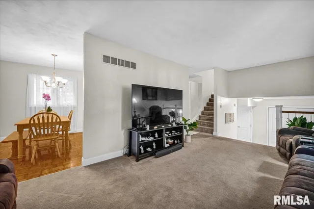 $249,900 | 10422 North North Forest Trail, Peoria, IL 61615