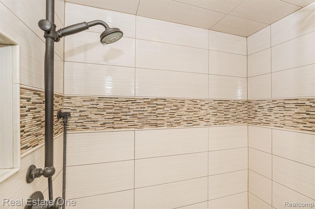 3448 Summit Ridge Drive Rochester Hills, MI 48306 - Photo 22 of 34 Gallery Image 22