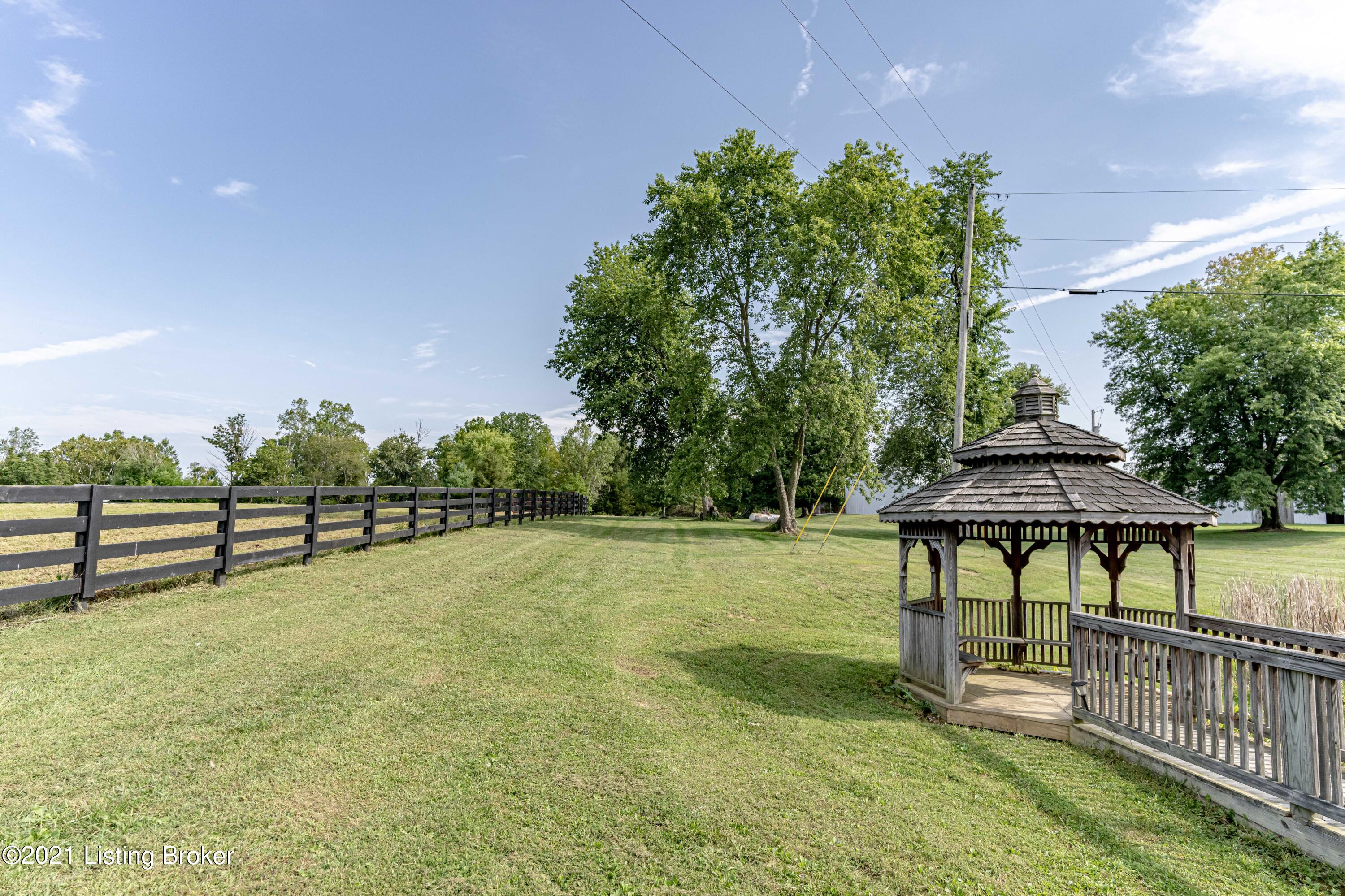 4365 Webb Road Simpsonville, KY 40067 - Photo 8 of 146 DSC08854