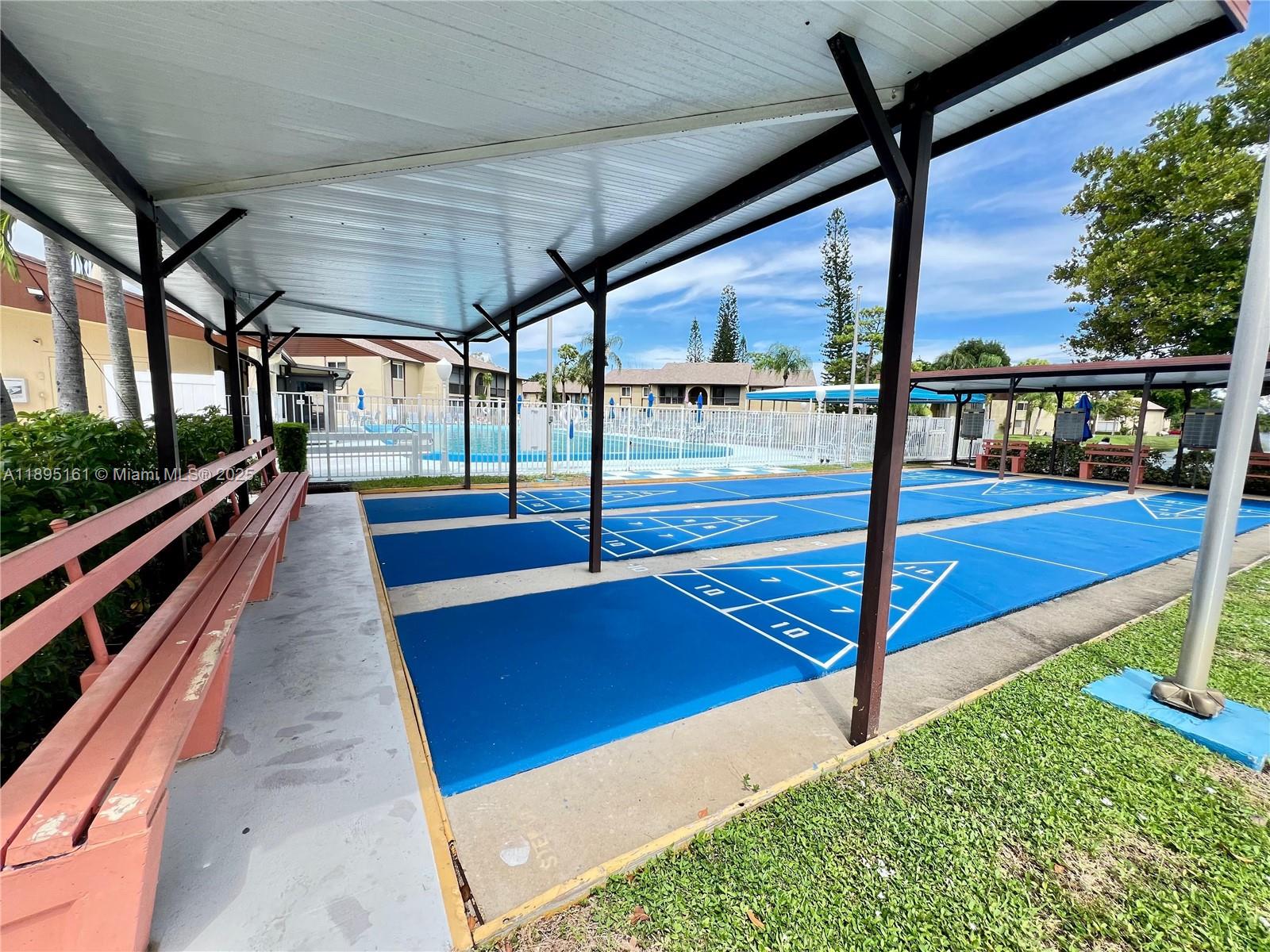340 Pine Ridge Circle, Unit D1 Greenacres, FL 33463 - Photo 21 of 25 a view of an entryway