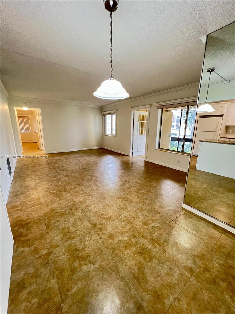 340 Pine Ridge Circle, Unit D1 Greenacres, FL 33463 - Photo 7 of 25