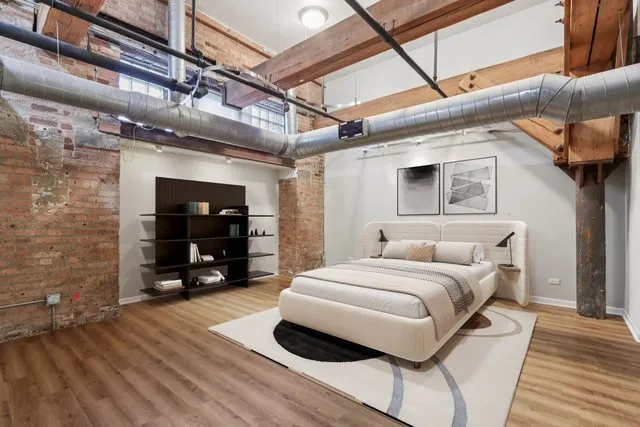 $865,000 | 1000 West Washington Boulevard, Unit 137, Chicago, IL 60607