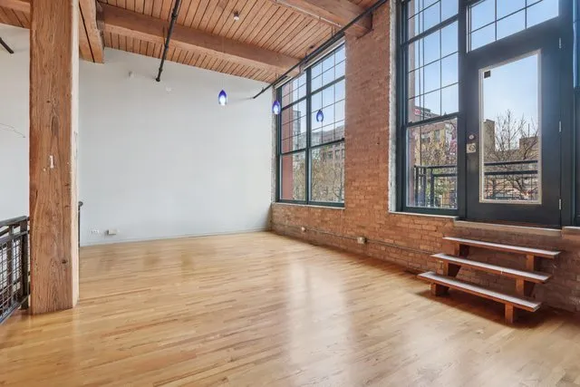 $865,000 | 1000 West Washington Boulevard, Unit 137, Chicago, IL 60607