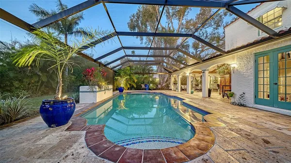 $2,700,000 | 547 North Shore Drive, Sarasota, FL 34234