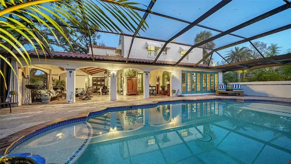 $2,700,000 | 547 North Shore Drive, Sarasota, FL 34234