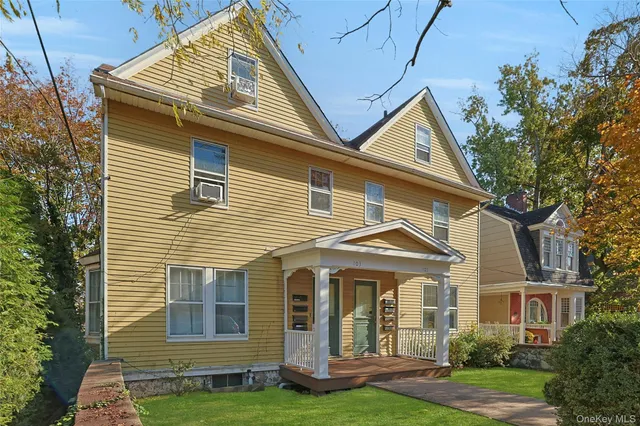 $1,800 | 105 South Broadway, Unit 6, Nyack, NY 10960