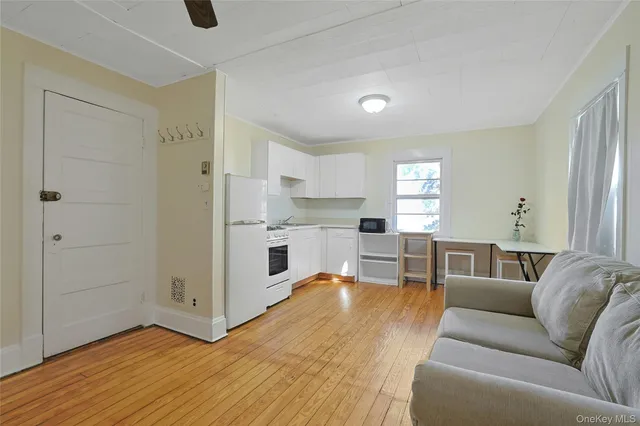 $1,800 | 105 South Broadway, Unit 6, Nyack, NY 10960