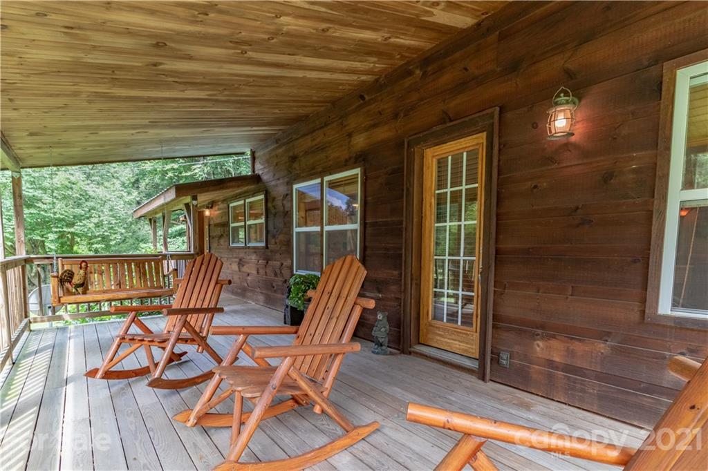 514 Crabtree Road Spruce Pine, NC 28777 - Photo 16 of 42 Gallery Image 16